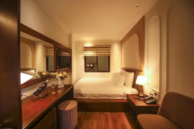Superior Double Room — Hanoi Crystal Hotel